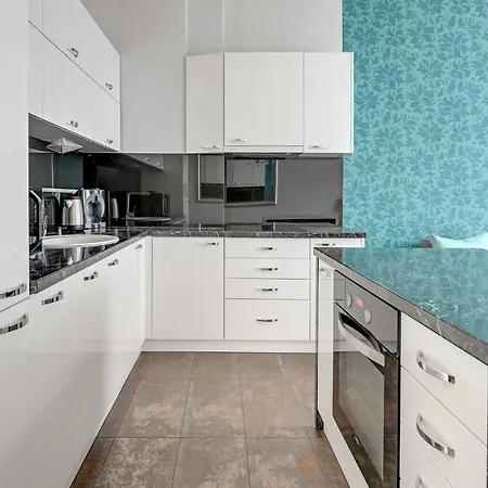 Cadena Centrum Apartman